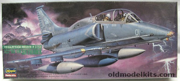 Hasegawa 1/72 McDonnell Douglas OA-4M Skyhawk - US Marines Forward Air Controller - H&MS-12 Outlaws, 613 plastic model kit